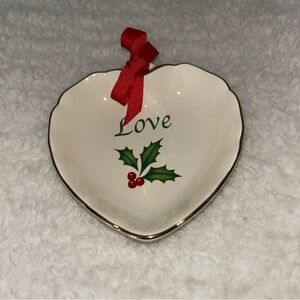 Lenox Sentiment Love Heart Dish 4 Inches Holiday NEW